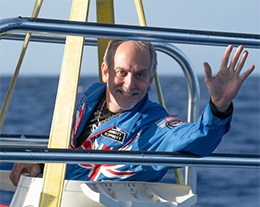 Garriott_Dive_News_Square - Copy